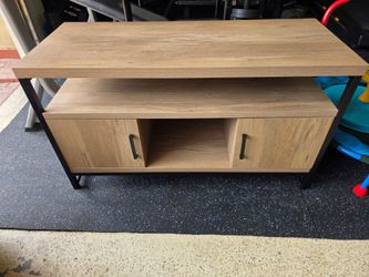 Furniture wood console w/ Storage