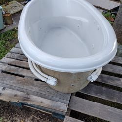 Royal Whirlpool Bath Water Jetted $1,500  O.B.O.