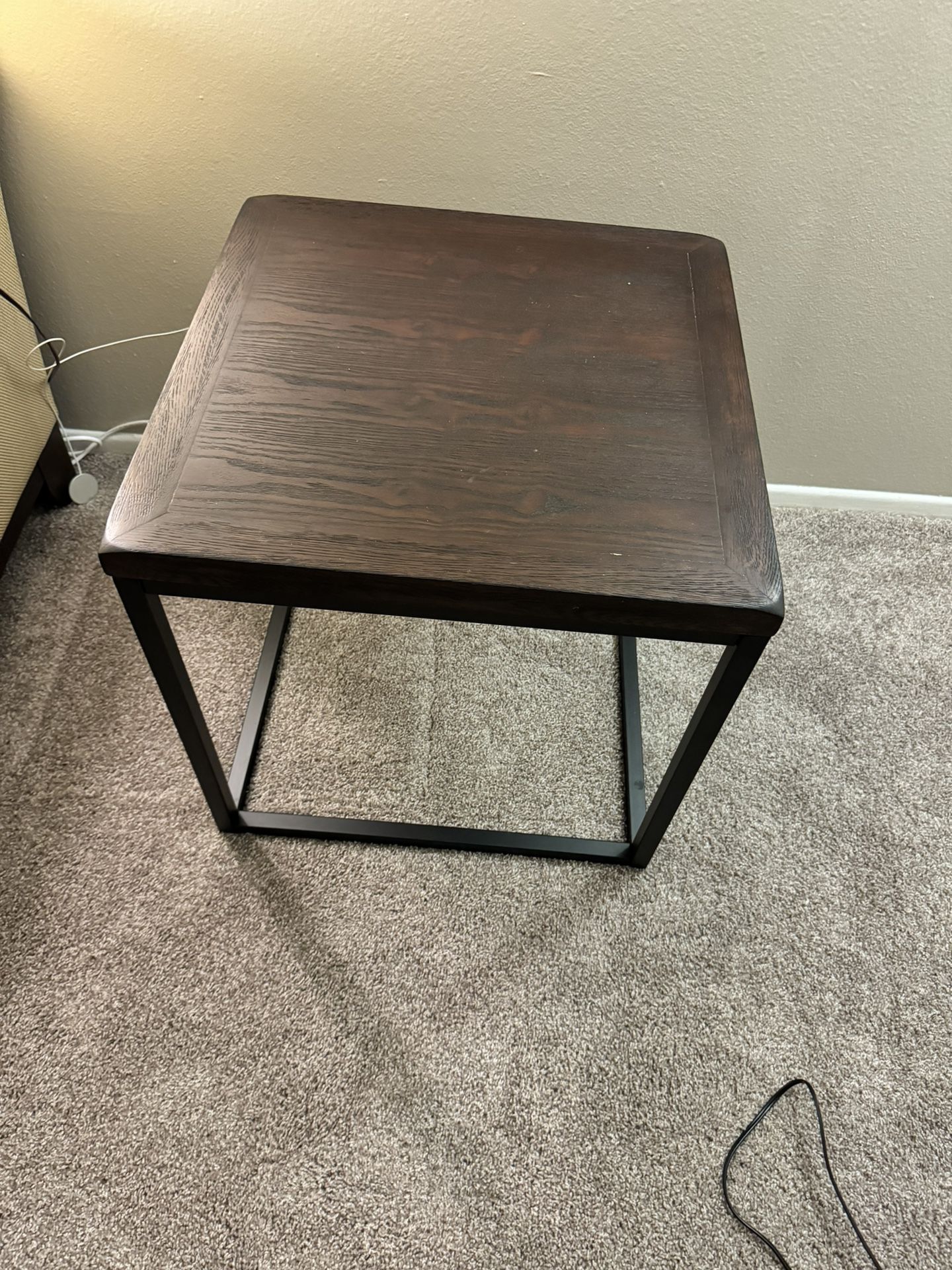 Side / End Table
