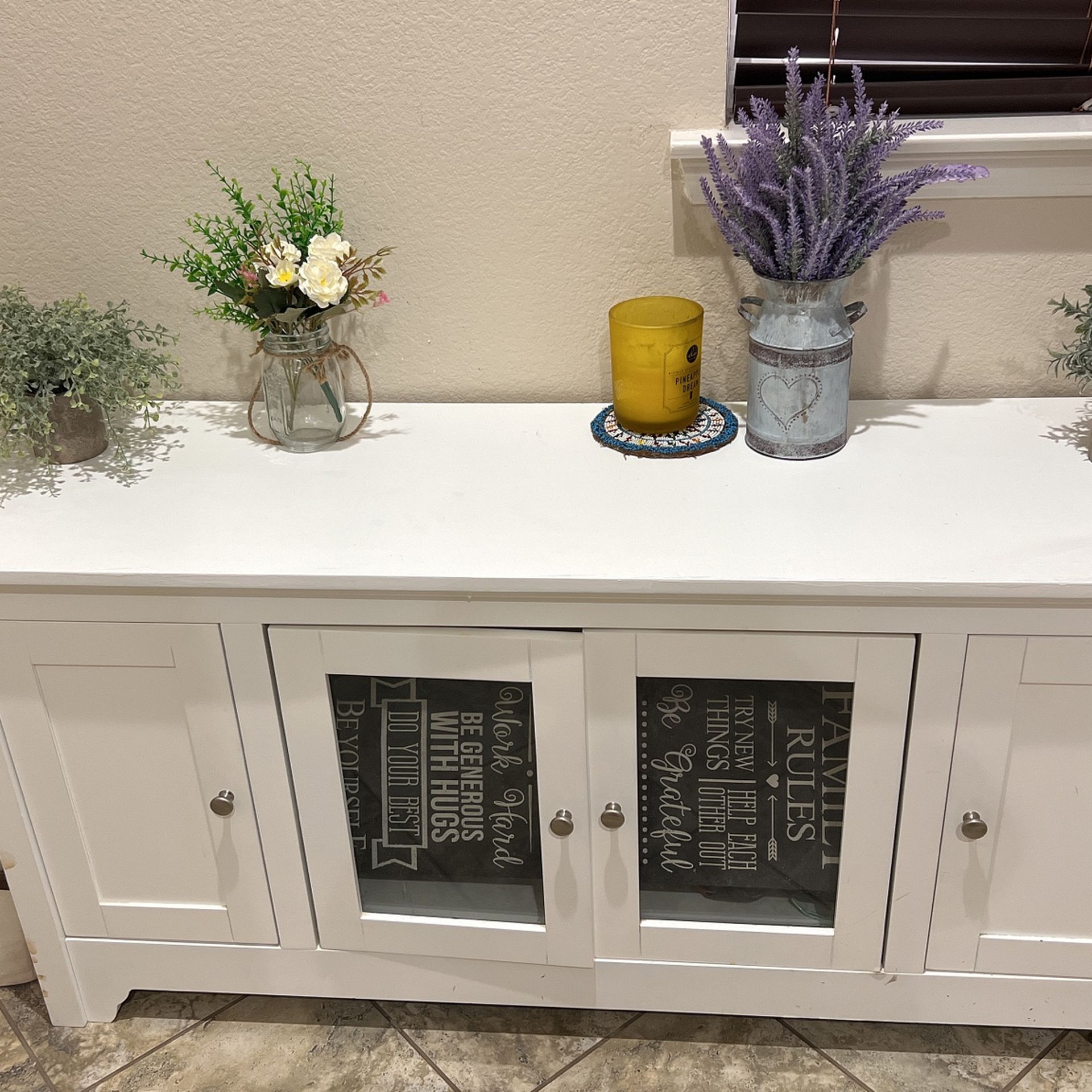 Tv Table for Sale in Temecula, CA OfferUp