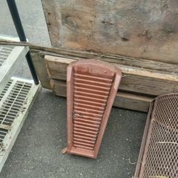 Gutter Catcher, I Have 4 Of Them $ 10 Each Or All 4 For $ 30