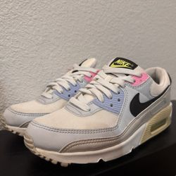 Womens Nike Air Max 90-size 6 