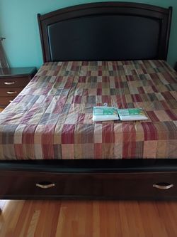 California King Bed room furniture set