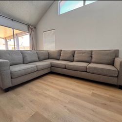 Norwood Sectional Couch