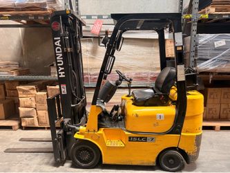 Hyundai sit down forklift