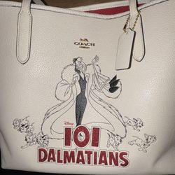 Coach X Disney Cruella And 101 Dalmatians Pebble Leather City Tote