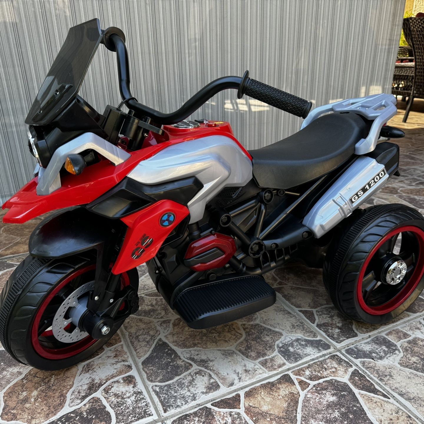 kids 3 Wheel  Motorcycle With Music  RED