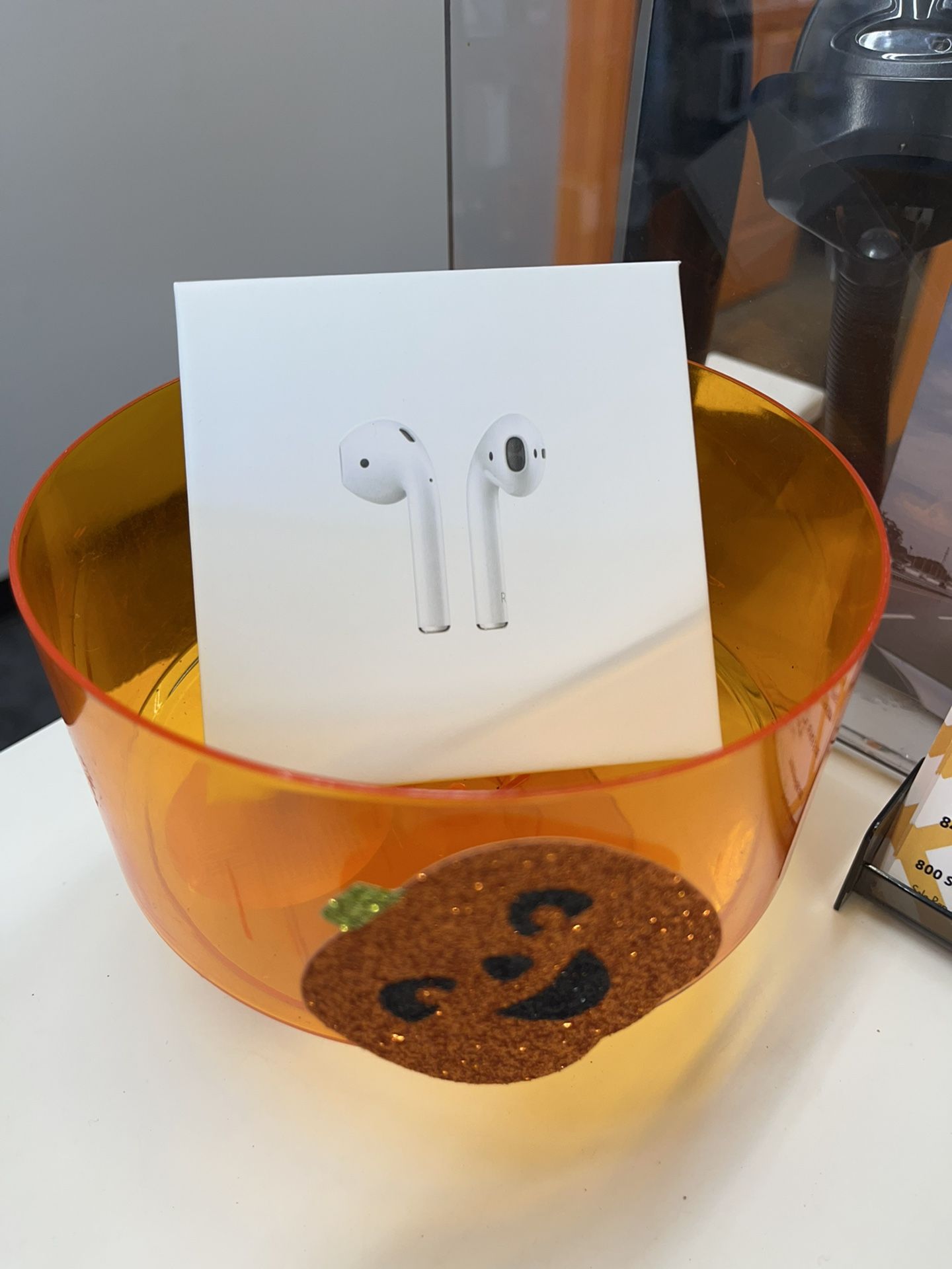 SPOOKY SAVINGS ON EARPODS