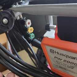 Husqvarna PRESSURE WASHER 2000 PSI GOOD CONDITION. 
