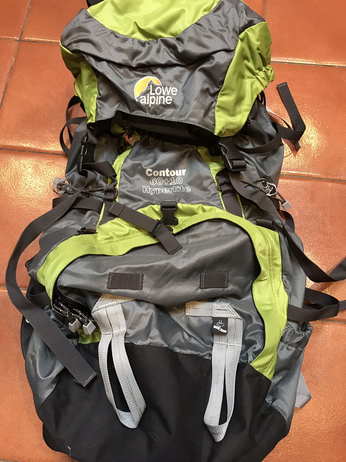 Lowe alpine contour hyperlite 60+10 backpack
