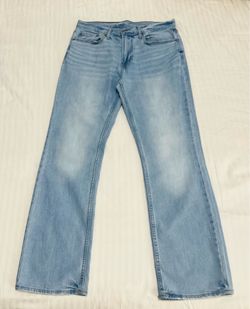30X30 Old Navy boot- cut built-in Flex light blue denim jeans