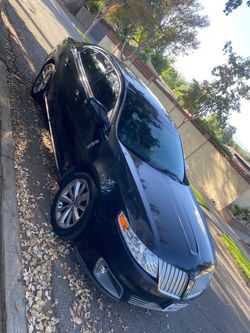 2011 Lincoln MKS