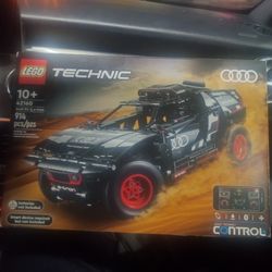 Lego Audi RS Q e-tron