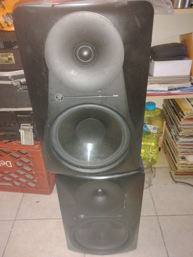 Studio Monitors