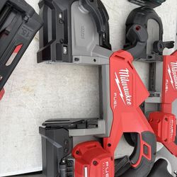 Milwaukee Deep Cut Band Saw 