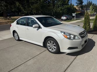 2012 Subaru Legacy Sedan 3.5i