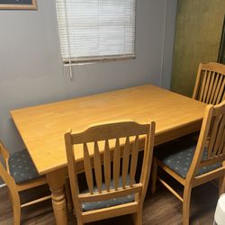 Dining Room Table 