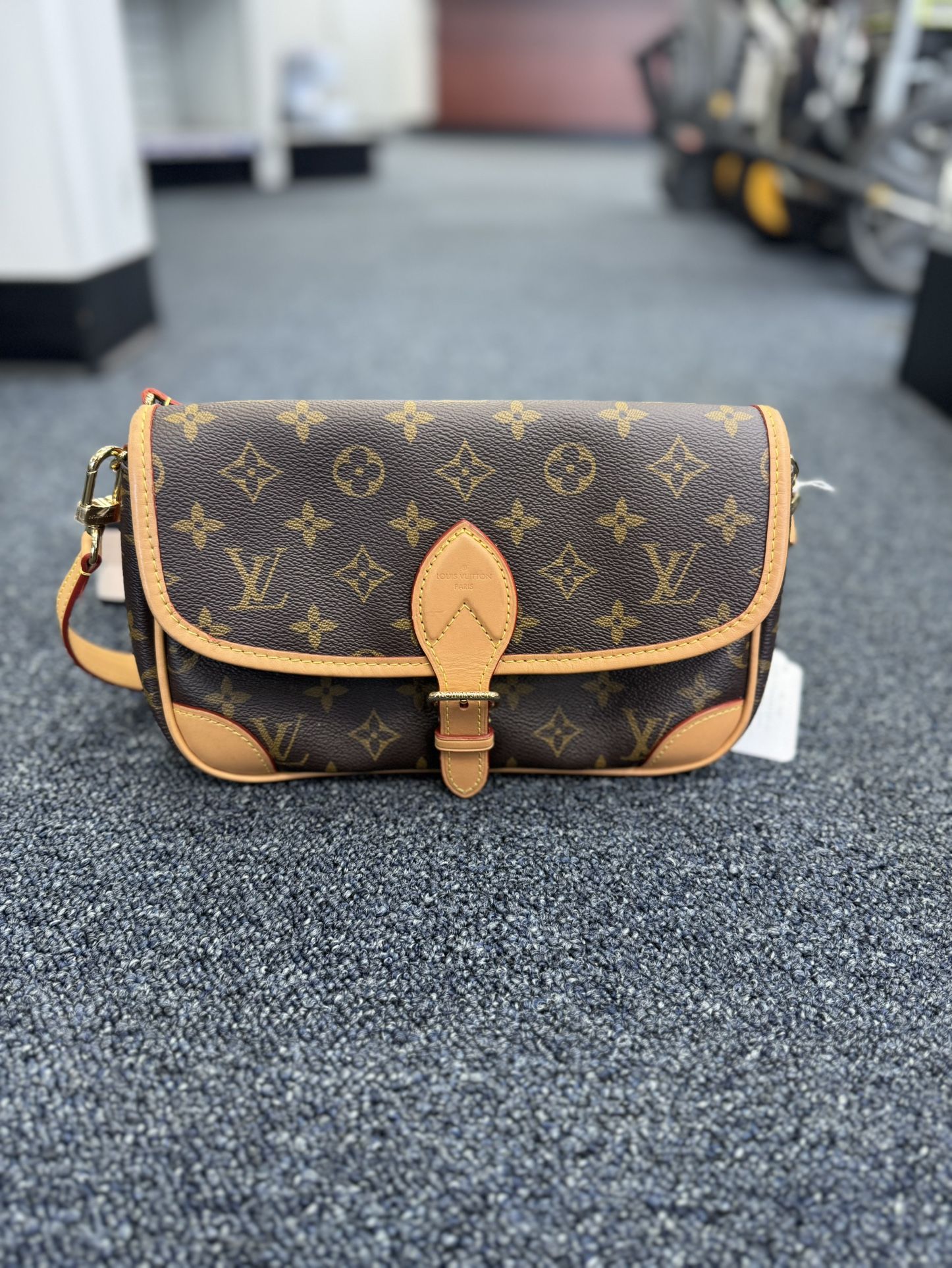 Woman’s Crossbody 🤩 