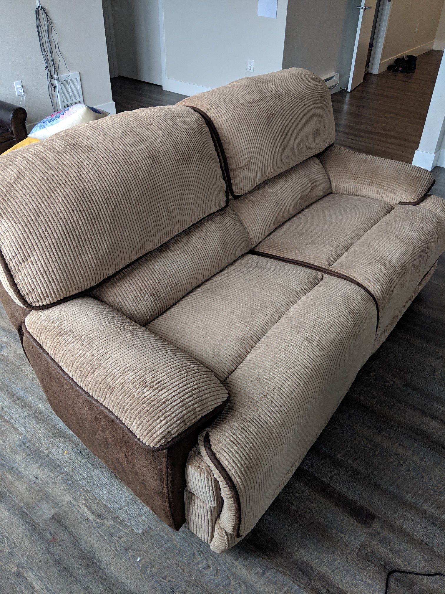 Wide recliner loveseat sofa couch