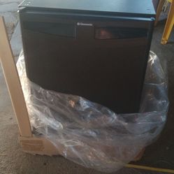 Dometic Mini Fridge 