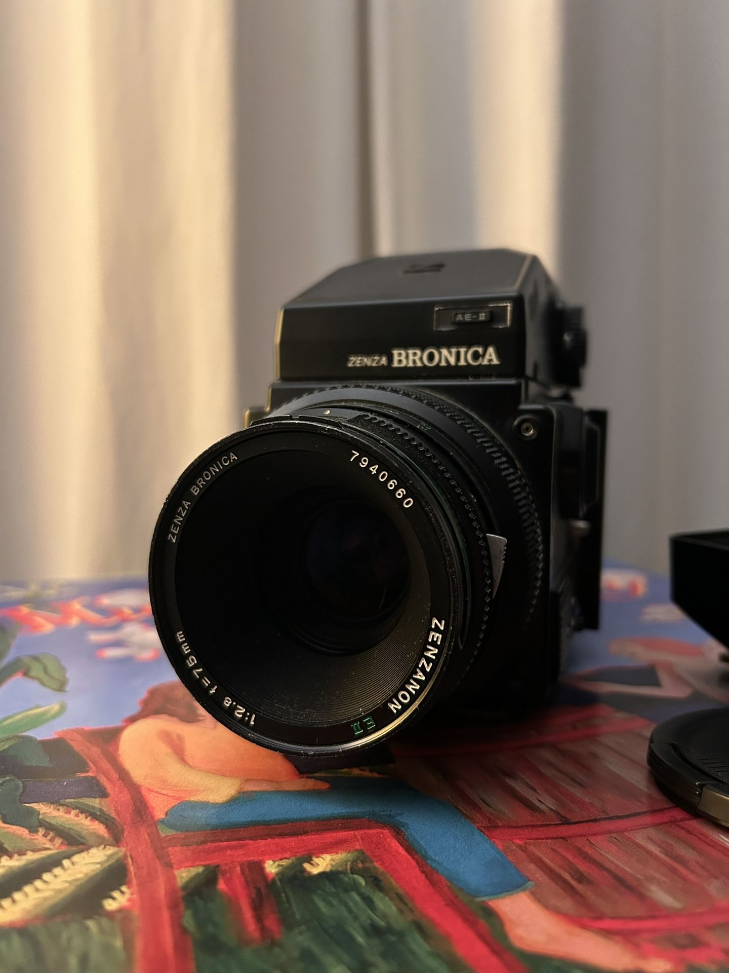Bronica ETRSI With ae II Prism Finder And 75mm 2.8 Lens