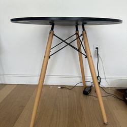*MUST GO* 32in Dining Table 