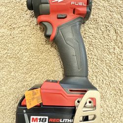 Milwaukee M18 FUEL Brushless Cordless 1/4 in. Hex Impact Driver Kit with an XC 5.0Ah Battery