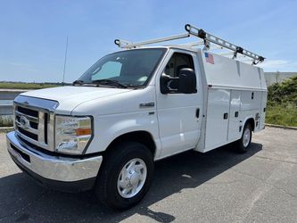 2014 Ford E-350 Cutaway