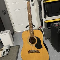 Acoustic Guitar 