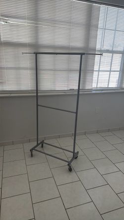 Clothing rack