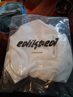 Edikted womens top size small BRAND NEW