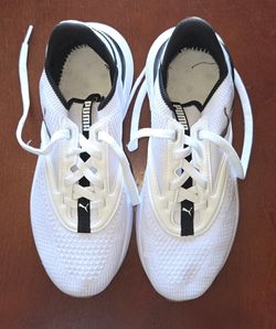 Women's PUMA Softride Mayve White/Black 7.5 W Lace-Up Cushioned Lightweight Sneakers