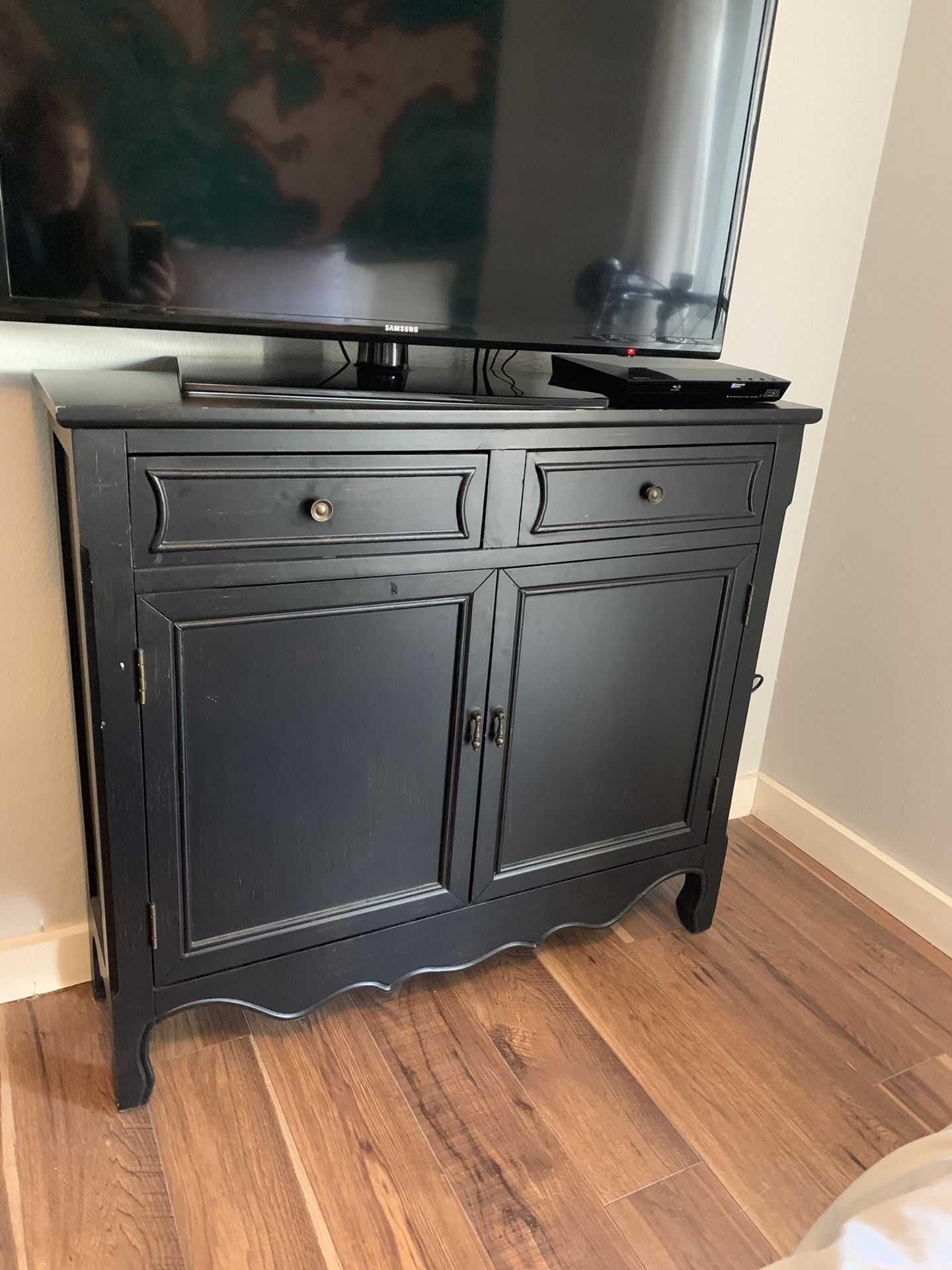 TV Stand / Cabinet