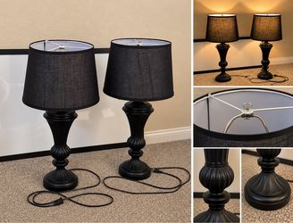 Set of 2 Black Table Lamps