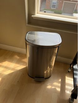 Kitchen Trash Can