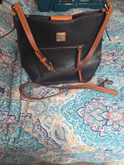 Dooney and Bourke purse