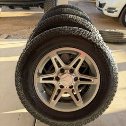 Toyota Tacoma TSS Genuine OEM 17’s