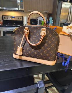 LV purse