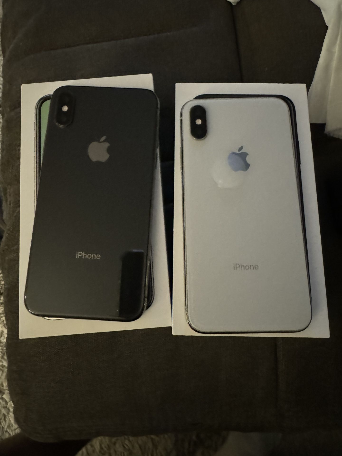 2 Apple Iphone X 10 256GB Silver And Black 