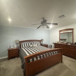 Solid Wood Full Bedroom Set – Bed Frame, Dresser w/ Mirror & 2 Nightstands