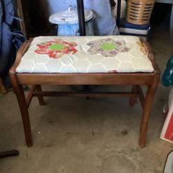ANTIQUE BENCH W QUILT FABRIC