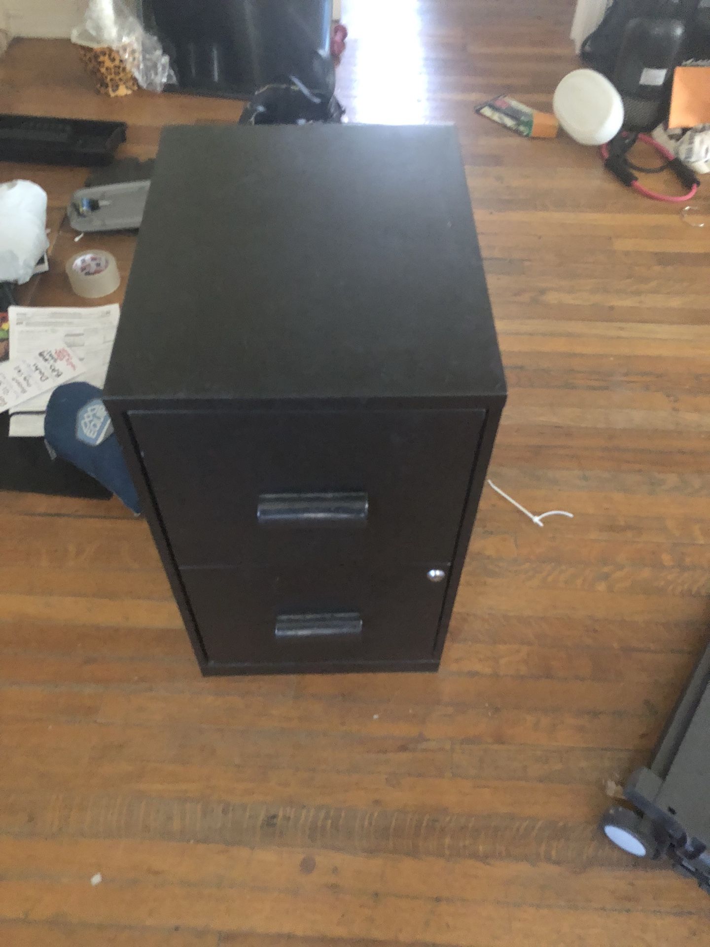 File Cabinet W Hanging File Folders