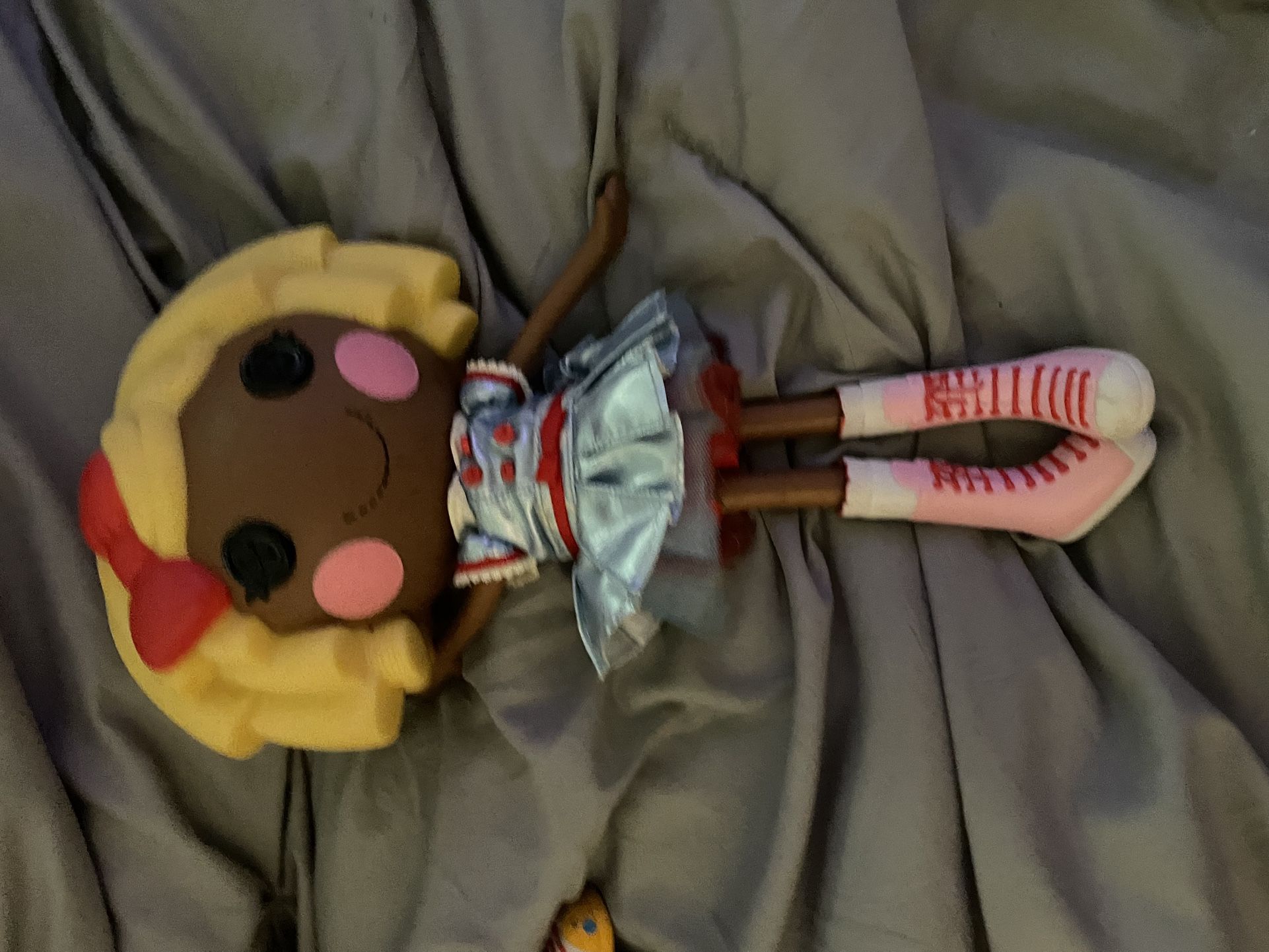 yellow coils hair lalaloopsy