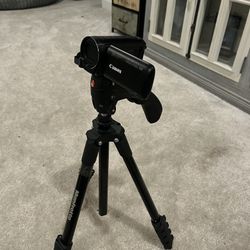 Canon VIXIA HF R800 Camcorder 