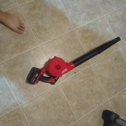 Milwaukee Cordless/Brushless Leaf blower And Battery 