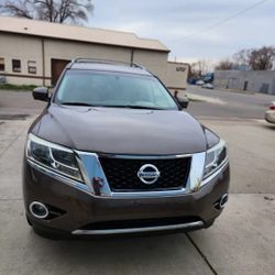 2015 Nissan Pathfinder Platinum 