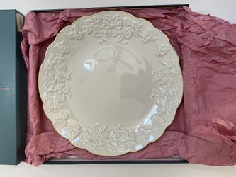 Lenox Vintage Holiday Hostess Round Platter