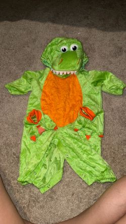 DINOSAUR COSTUME