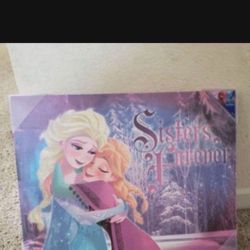 Cuadro nuevo de frozen para decoracion es de KIRKLAND'S Brand New