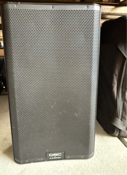 QSC k12.2 speaker